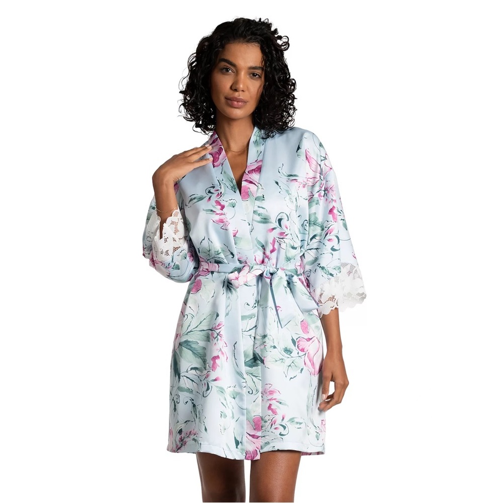 NWT Lilac & London Robe & Chemise Set